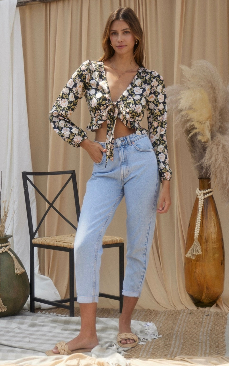 Ari Crop
