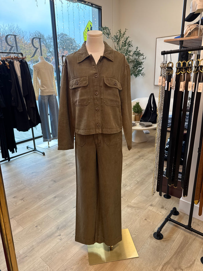 Olive bottom