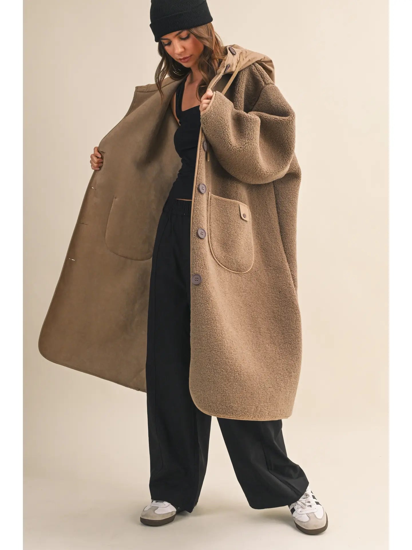 Hooded Sherpa