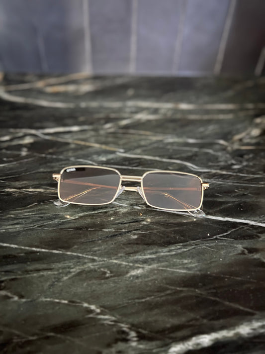 Lla/ gold brown
