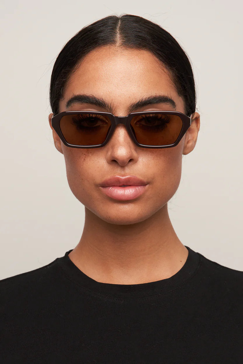 Izzy - Dark Chocolate/ Brown