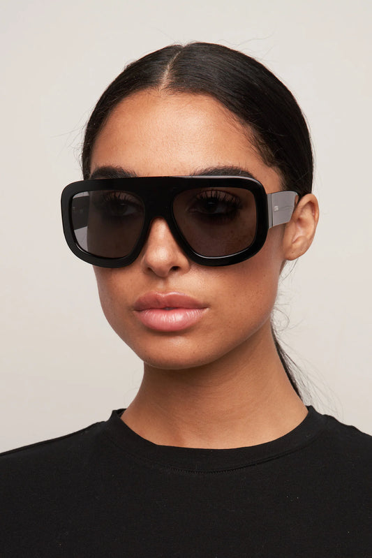 Vail - Black/Smoke