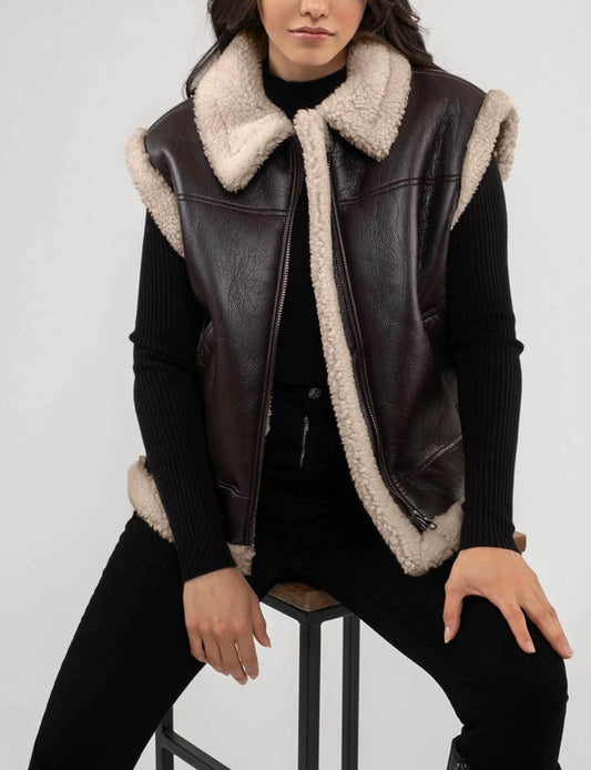 Amelia Vest