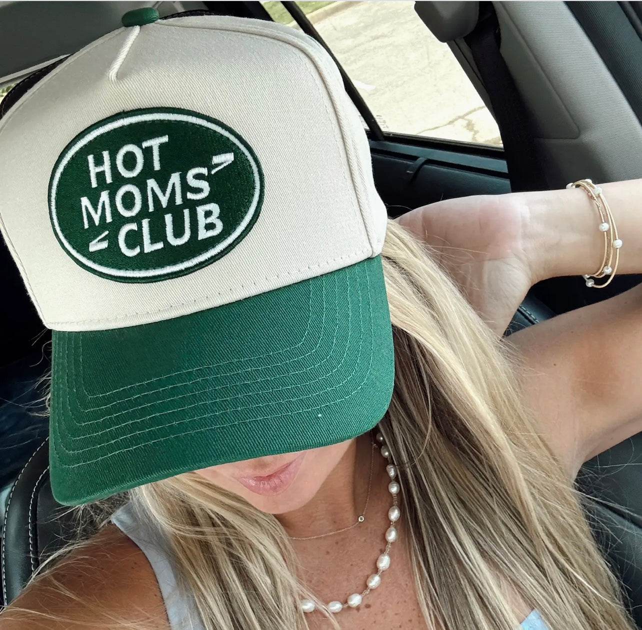 Hot Moms Club