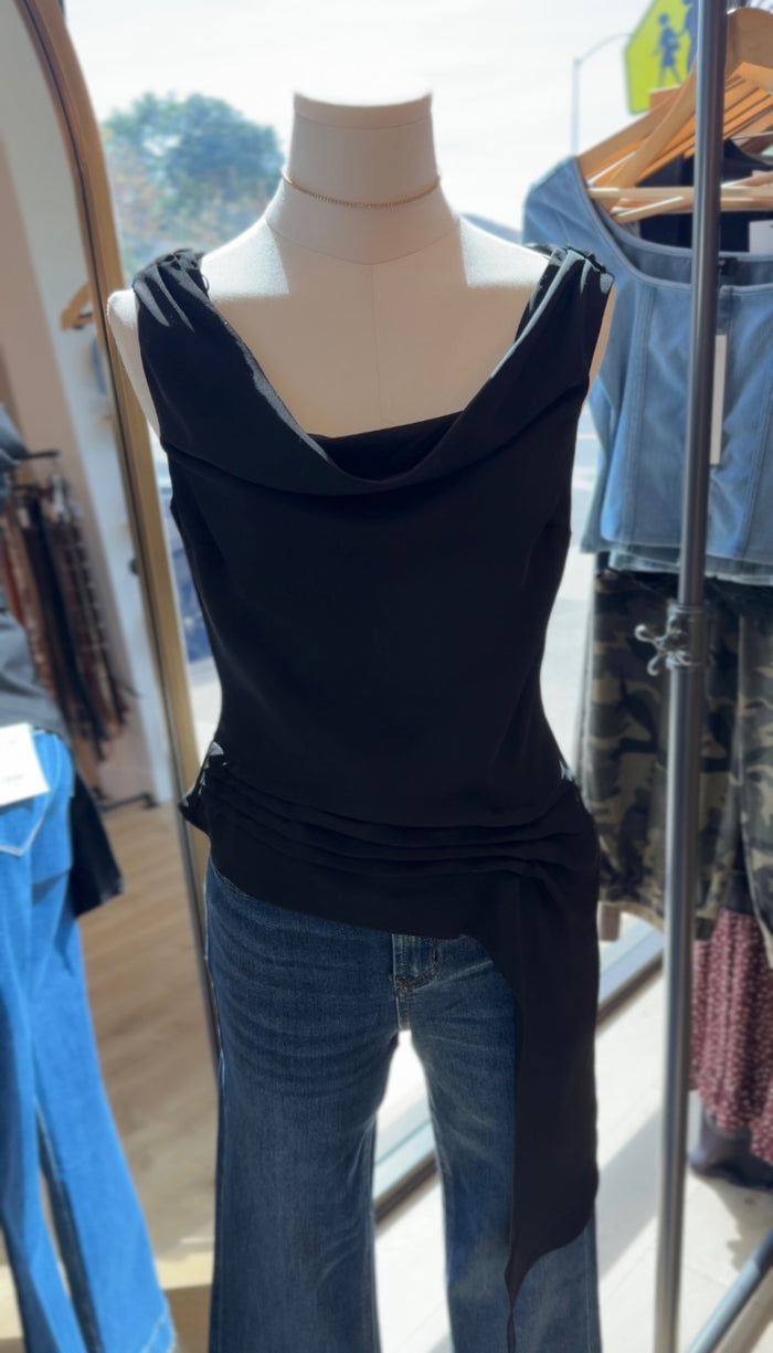Lisa Flow Top