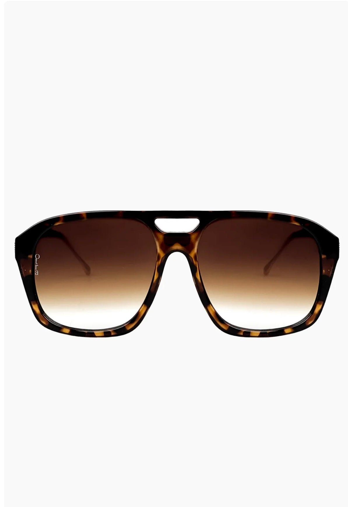 Reina- Tort Brown Fade