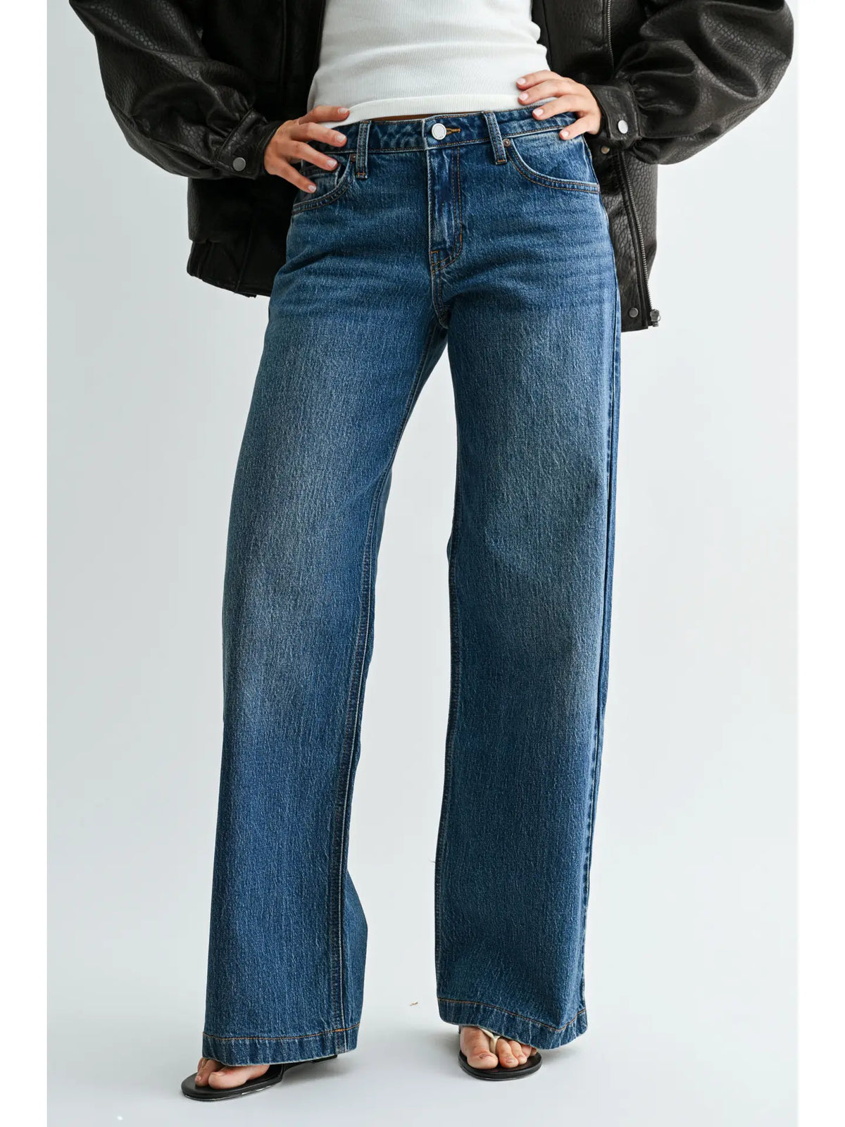 Signature Low Rise Baggy Jean