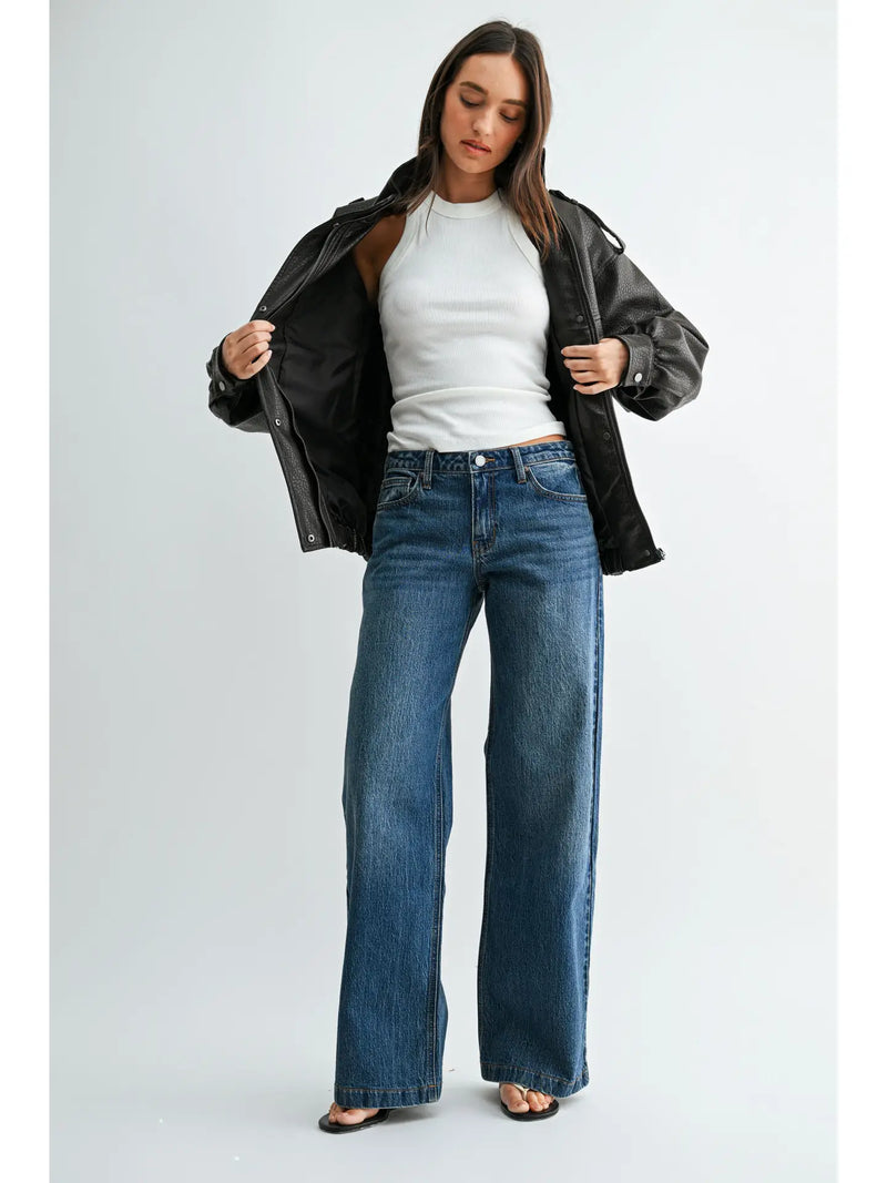 Signature Low Rise Baggy Jean