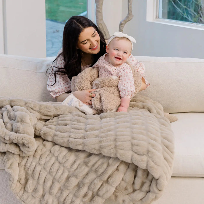 Double Ruched Faux Fur Xl Throw Blankets Beige