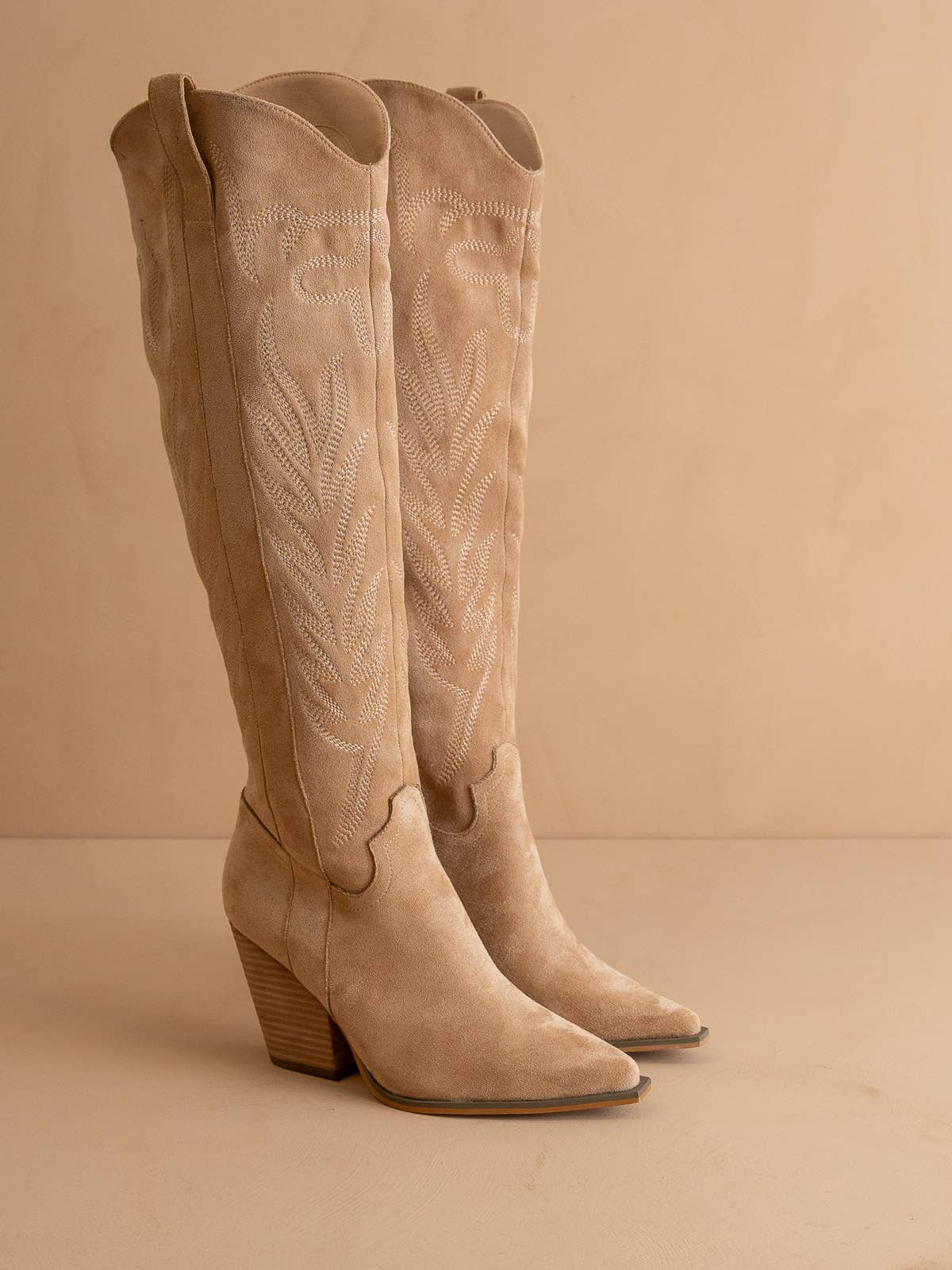 Bronco Boot (almond)